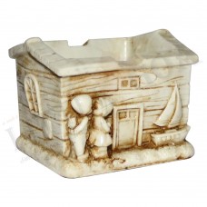 Polyresin Couple Kiss Home  Ashtray 