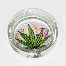 Glass Round Shape with Leaf Stricker Fancy Ashtray